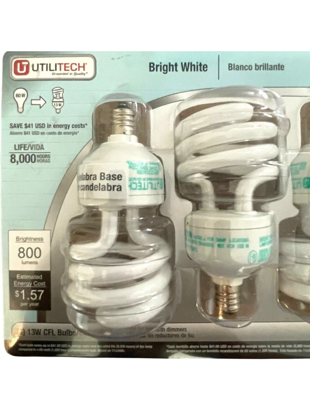 Utilitech 13w Candelabra Bright White Bulbs 4-Pack Open Box